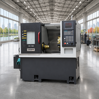 Tour CNC à banc incliné compact avec capacité de barre de 45 mm et tourelle servo pour petites pièces métalliques de précision et broches de précision LK-160