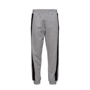 Pantalon de survêtement gris en coton pour homme, taille élastique, bande latérale, tricoté, poids moyen, décontracté, pour l'automne - Product Image 3