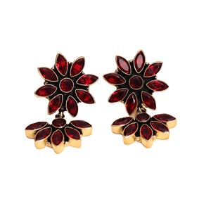 Pendientes de Cristal Rojo con Diseño Floral de Latón de Lujo, Hechos a Mano, Oxidados, Plateados en Plata Antigua, Regalo Étnico para Mujer, Aniversario - Product Image 1