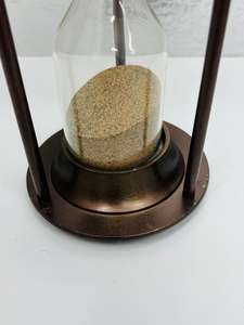 Reloj de Arena de Aluminio con Acabado en Cobre de 8'' con Diseño 3D de Ángel Animal |   Pie Decorativo Vintage para Mesa de Graduación - Product Image 3