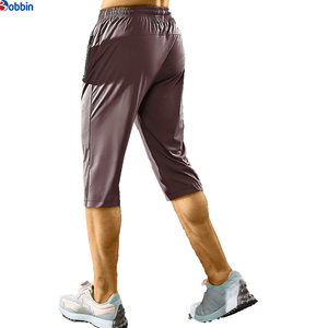 Pantalones Capri Unisex para Verano, Pantalones Cortos Deportivos para Hombre, Diseño Sólido con Logotipo Frontal, Secado Rápido, Transpirables, Cintura Elástica - Product Image 1