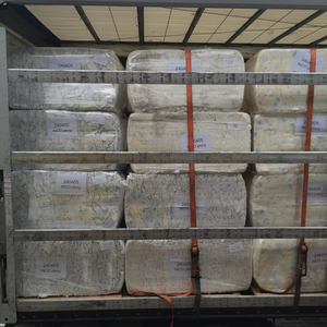 Pañales para Bebé Pampers de Alta Calidad, Suaves, Lisos, con Protección Contra Fugas para Todos los Tamaños, Pañales de Calidad para el Cuidado del Bebé - Product Image 1