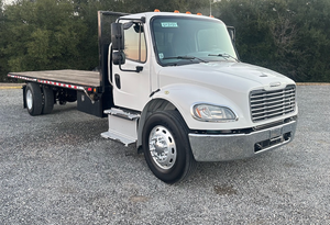 Camiones Freightliner M2 106 con Remolques de Plataforma, Usados, Super Limpios y Económicos, Modelos 2014, 2015 y 2016, Listos para Exportación - Product Image 2