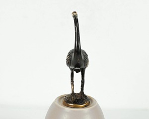 Figurine décorative en métal noir en forme de cygne, objet de table, parfait accent d'intérieur moderne, pour table d'appoint, salon et chambre à coucher. - Product Image 2