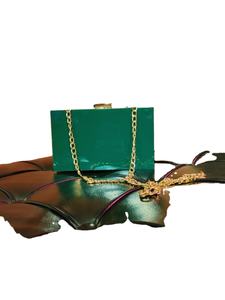 Bolso de mano de novia con bordado indio hecho a mano, exquisito acabado Epoxi de resina, moda de boda elegante para damas y vestidos - Product Image 4