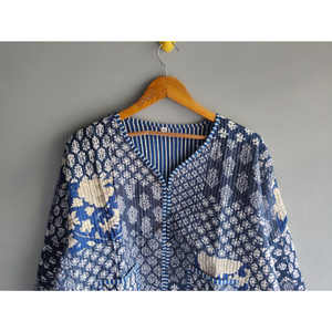 Veste Kantha réversible vintage, faite à la main, en coton, patchwork, broderie à carreaux, boutons sur le devant, vêtement d'hiver, cadeau pour elle - Product Image 4