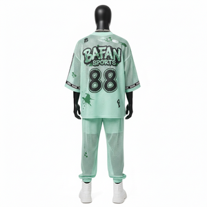 Ensemble homme respirant en jersey et pantalon en maille polyester 180 GSM, style cargo vert menthe, impression de logo personnalisée, 2 pièces - Product Image 2