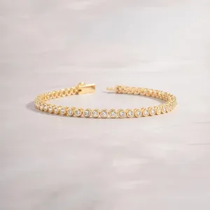 Bracelet Tennis de Luxe Vintage en Moissanite Taillée, Argent Sterling 925 Plaqué Or Jaune 14K, Sertissage Griffe, Diamant Tishya pour Homme - Product Image 2