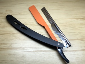 มีดโกนหนวดตรงสแตนเลสอย่างดีเคลือบโลโก้ร้านตัดผมมืออาชีพ พร้อมใบมีดแบบโชว์ - Product Image 6