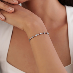 Pulsera de tenis apilable de aguamarina y diamantes de la mejor calidad, diseño minimalista, elegante, oro blanco de 14K, proveedor de joyería para pedidos al por mayor - Product Image 4