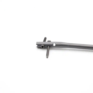 ชุดเครื่องมือผ่าตัดกระดูกต้นขาแบบอินทรามีดูลลารีเนลส์ ระบบยึดตรึงแบบย้อนกลับ ได้รับการรับรองมาตรฐาน CE ระดับ Class I ผลิตจากสแตนเลส - Product Image 3