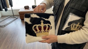 Écusson de luxe personnalisé en forme de couronne, brodé, en cuir, avec strass, appliqué doré, pour sacs, accessoires vestimentaires, épingle de sûreté - Product Image 4