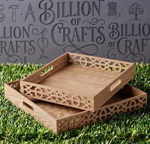 Bandeja de Madera para Servir al por Mayor con Asas, Diseño Lateral Cortado con Láser, Bandeja Decorativa para Mesa, Bandeja de Almacenamiento Personalizada Hecha a Mano - Product Image 4