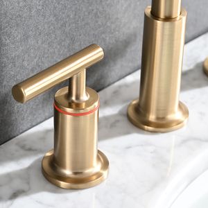 Rubinetto da Bagno a Doppia Maniglia da 8 Pollici in Oro Spazzolato con Scarico Pop-Up - Product Image 5