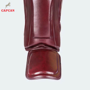 Espinilleras de Cuero con Acabado Liso, Construcción Duradera, Diseño Ligero y Ecológico para un Movimiento Cómodo - Product Image 5