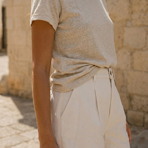 T-shirt personnalisé pour femme en jersey simple 100 % lin, doux, écologique, style Y2K - Product Image 6