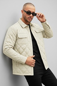 Blouson matelassé blanc à capuche pour femme, léger, coupe-vent, fermeture éclair sur le devant, manteau d'hiver décontracté, couleur unie, coupe ajustée, polyester, polaire - Product Image 3