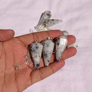 Péndulo de cono de cristal facetado de piedra lunar arcoíris blanco de alta calidad, Péndulo de radiestesia para curación de cristales Reiki - Product Image 1