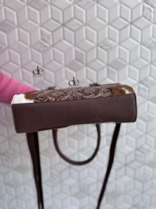 กระเป๋าหนังแท้ทำมือ หนังวัว ขนสัตว์ สีน้ำตาล กระเป๋าสะพายทรงโท้ท สไตล์ยิปซี โบโฮ ดีไซน์ใหม่ ทำมือ สำหรับผู้หญิง ใช้ได้หลากหลาย - Product Image 5