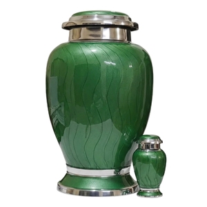 Élégant ensemble d'urnes funéraires décoratives noir jais et argent – Vase commémoratif en métal massif fait main avec mini urne à mémoire de vie assortie - Product Image 5