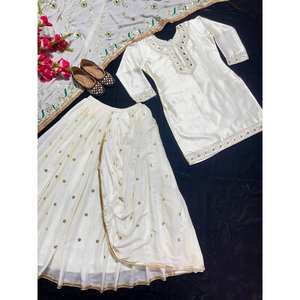 Ensemble de vêtements de soirée pour femmes de créateur Top Jupe Dhoti Combinaison Dupatta - Product Image 3