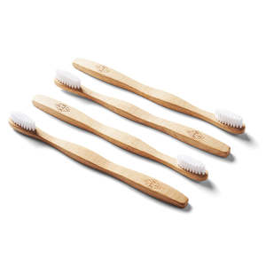 Brosse à dents en bambou Blue Lotus, poils doux au charbon de bois, manche biodégradable, taille standard, usage domestique pour adultes - Product Image 3