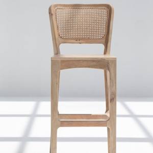 Taburete de Bar de Madera Vandana Falcon Lunaris con Asiento Cómodo para Cocinas y Bares Modernos - Product Image 3