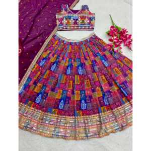 Vêtement de fête traditionnel chinois Lehenga Choli & Dupatta Impression numérique - Product Image 1