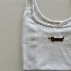 Top sin mangas de lujo con bordado de cuentas, elegante atuendo de mujer - Product Image 1