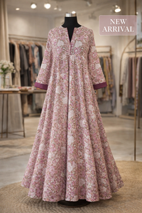 เดรสยาวพิมพ์ลายดอกไม้แบบแฮนด์บล็อก คอวี ติดกระดุม สไตล์กัลลี พร้อมขอบผ้าฝ้าย ระบายอากาศได้ดี ชุดลำลองสำหรับผู้หญิง ผลงานชิ้นเอก - Product Image 4