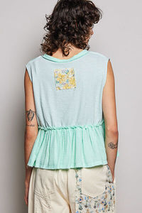 Haut sans manches à volants avec patch floral POL et détails à bords bruts - Product Image 4