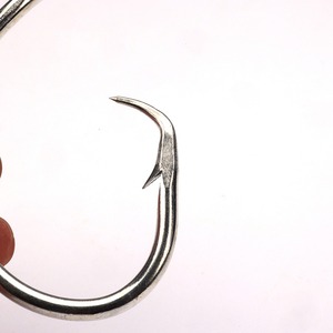 [Yooseung Industrial] Hameçon circulaire à ardillon robuste en acier inoxydable forgé, décalé, pour thon, pêche au palangre en eau salée - Product Image 1