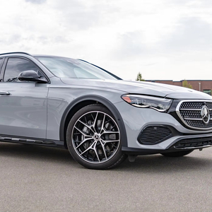 Mercedes-Benz E450 4Matic All-Terrain Wagon 2024 de Serious Trade, listo para enviar a todo el mundo - Product Image 1