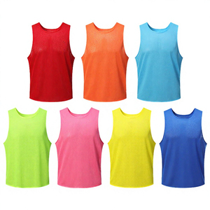 Chalecos de entrenamiento de malla al por mayor, transpirables, para fútbol, chalecos de entrenamiento de equipo, camisetas deportivas de alta visibilidad 2026 - Product Image 4