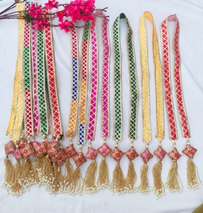 Patka de Bienvenida Artesanal para Invitados de Boda |   Estola Tradicional India Colorida con Borlas |    Accesorio para la Ceremonia Baraat - Product Image 6