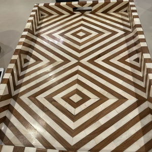 Bandeja Rectangular Hecha a Mano con Incrustaciones de Resina Duradera y Estilo Clásico para Mejorar la Decoración del Hogar en Comedores y Salas de Estar - Product Image 1