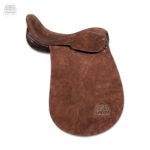อานม้าโปโลหนังกลับแบบอังกฤษ พร้อมสายรัดเหล็กและสายรัดเอว ขายส่ง - Product Image 1