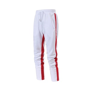 Chándal cortavientos con capucha y cremallera personalizado OEM para hombre, conjunto corto de dos piezas con logotipo personalizable, ropa deportiva de talla grande, conjunto para correr - Product Image 3