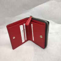 Dompet Wanita Kulit Sapi Motif Buaya dari Produsen Pabrik Langsung India, Tersedia untuk Eksportir Grosir, Harga Murah, Dilengkapi Resleting