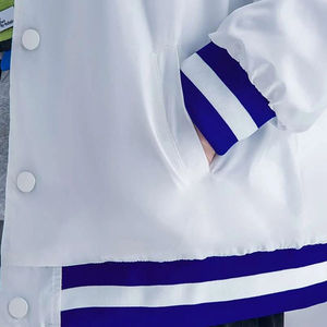 เสื้อแจ็คเก็ตเบสบอลวาร์ซิตี้ลำลองสไตล์สตรีทแวร์สีเทา-น้ำเงินตัดกัน แขนยาว ปี 2026  ผู้ผลิตดีมีบริการ OEM ODM - Product Image 6