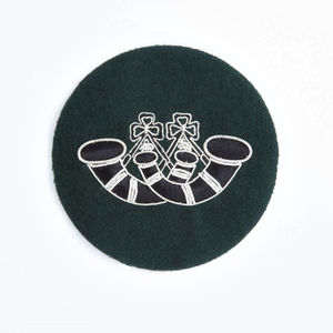 Patchs d'apprêts en PU personnalisés en gros Pakistan Hat Superior Designer Broderie artisanale en fil de bullion avec broderie à épingles de sûreté - Product Image 5