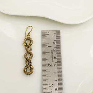 Boucles d'oreilles pendantes vintage en forme de serpent, plaqué or antique, laiton, bijoux fantaisie pour femme, motif animal - Product Image 5