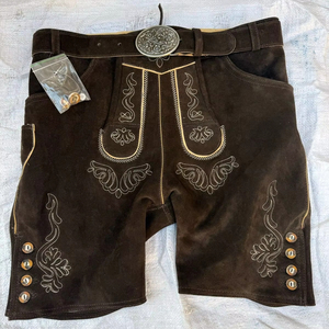 Últimos Lederhosen Bávaros para Oktoberfest, Traje Tradicional Masculino, Lederhosen Knurz Ligeros, Bordados, de Cuero Vacuno y Gamuza - Product Image 1
