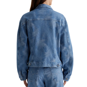 Chaqueta Trucker Clásica de Mezclilla para Mujer, Spandex/Algodón 180g, Lavada, Estilo Otoño Invierno Verano, Suministro al por Mayor OEM/ODM - Product Image 2