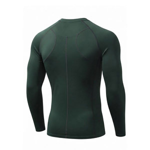 Ensemble de vêtements de compression confortables, à séchage rapide et extensibles, pour les séances d'entraînement actif et les exercices. - Product Image 4