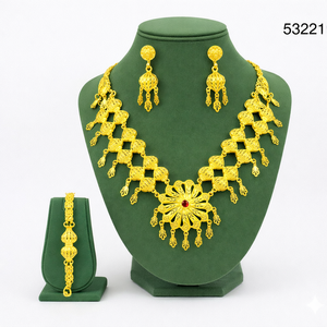 Collar de Mujer MOLL JEWELLERS, Elegante y Moderno, Chapado en Oro, con Circonita Natural, Cadena de Cuerda Sólida, Diseño de Hoja, Certificado para Bodas - Product Image 4