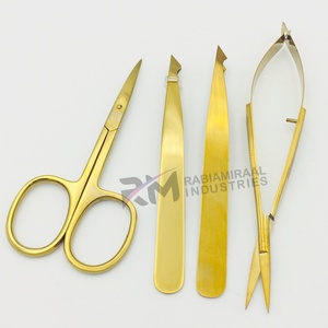 Pinzas para Cejas Inclinadas RMI, Juego de Pinzas para Cejas de Plasma Doradas de Alta Calidad con Tijeras de Resorte, Suministros para Cejas de Última Tendencia OEM - Product Image 1