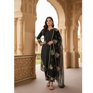 Ensemble haut et palazzo en crêpe naturel pur avec dupatta pour femme, idéal pour les mariages et les soirées - Product Image 1