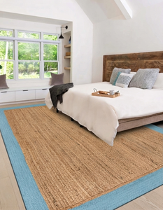 Alfombra rectangular de yute natural con borde azul cielo, alfombra tejida a mano para decoración del hogar - Product Image 1