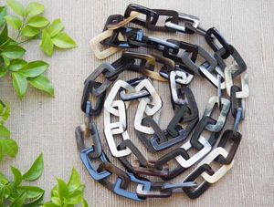 Stylish Eco-Friendly Modern African Ox Horn Made Custom Shape Wedding Necklace Gifts 100% Natural Color Handmade - Product Image 4